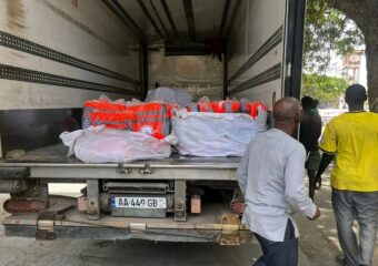 Convoyage de 12 000 gilets de sauvetage destinés aux différents services régionaux des pêches.